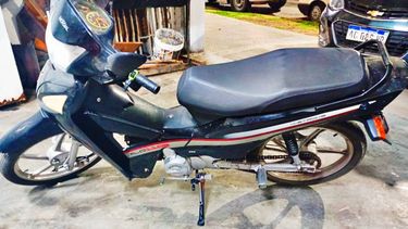 La moto había sido robada en febrero de 2024. La moto había sido robada en febrero de 2024.