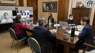 ANUNCIO. Kicillof dio a conocer el programa, por teleconferencia, desde La Plata..