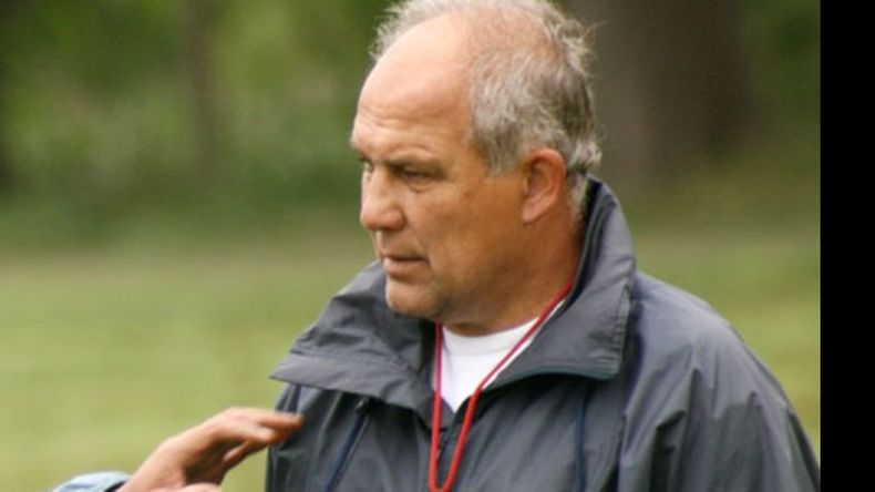 Navarro fue técnico de Villa Rosa en 2000 y 2001; dirigirá su primer TDI..