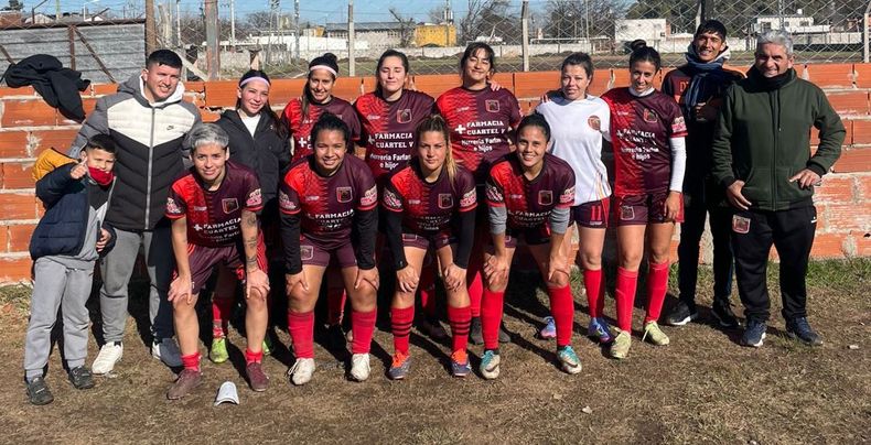 CAPITANAS. Las chicas de Capitanes de Aguilar superaron 4-0 a Unión Ferroviaria.