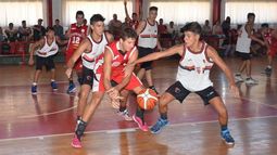 SIN DUEÑO. Sportivo y Derqui no se sacaron ventajas en la fecha inaugural..