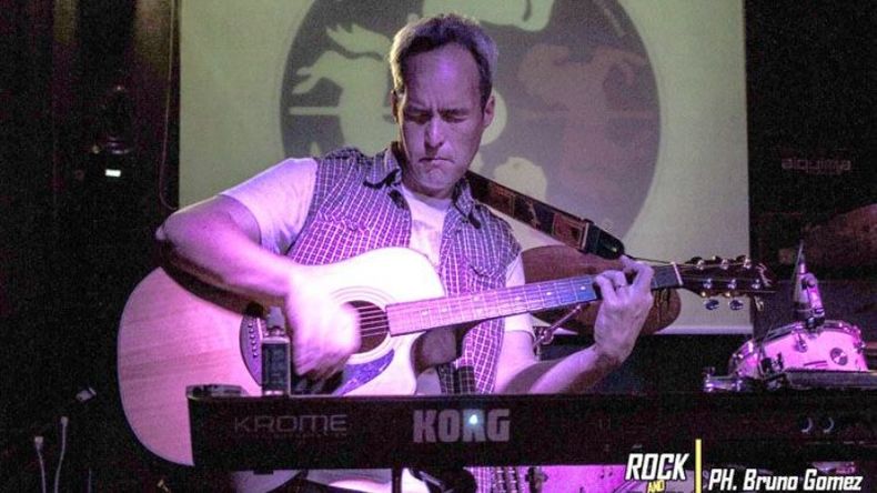 DESPEDIDA. Humildes Tártaros le dijo adiós al 2016 con un show en Alquimia, con el teatro de Rozza Orzuzza como invitado, mientras que anoche montó un show íntimo en Torrente..