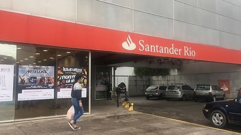 CÉNTRICO. El robo se cometió a pocas cuadras del banco..