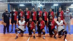 La formación de la primera victoria en Segunda División de Derqui. Foto: Manosafuera..