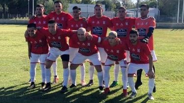 EQUIPO. El once de Atlético que se reencontró con el triunfo ante Perú..