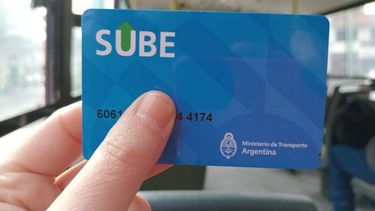 La Secretaría de Transporte anunció un nuevo aumento del 31,35% que afecta a 104 líneas de colectivo y prevé una actualización del 41,46% para marzo. La Secretaría de Transporte anunció un nuevo aumento del 31,35% que afecta a 104 líneas de colectivo y prevé una actualización del 41,46% para marzo.