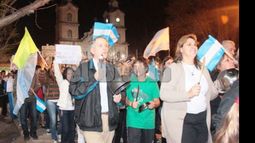 Unas 2.500 personas se manifestaron contra el Gobierno nacional en Pilar..