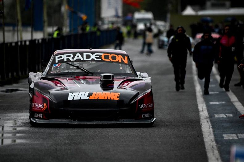 Nicolás Jaime se quedó con la pole en el inicio de la definición de la Copa Coronación del TC Pista Mouras.