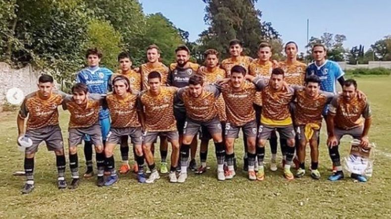 EQUIPO. La Primera de D10FC que jugó la Copa Pilar..