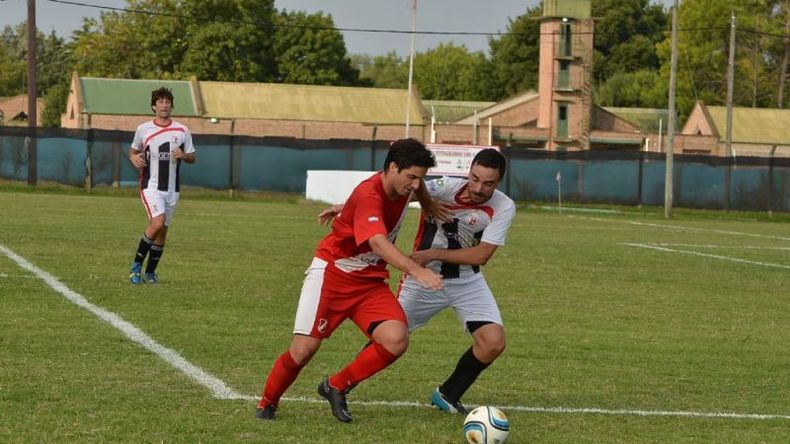 Training jugó todas las finales de la Copa Pilar. Ganó dos (Pilar City y Malvinas) y perdió una, ante El Rojo (foto)..