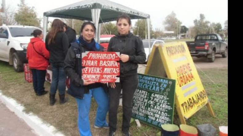 Contra la basura. Una de las campañas que Inés Ricci impulsó en Derqui..