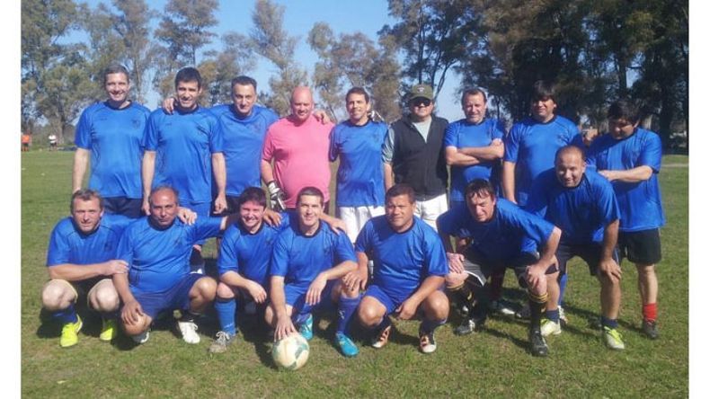 PRIMERA. Los Solitarios logró sumar de a tres en el torneo..