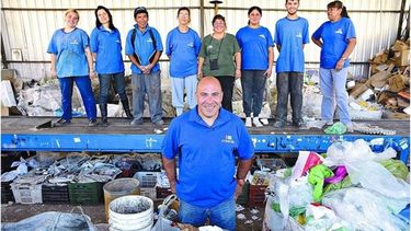 Pilar a Diario | (Foto: Clarin). CARTÓN. Jalil es presidente de una cooperativa de reciclado..
