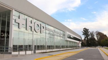 La mujer baleada será intervenida en el Hospital Central de Pilar.