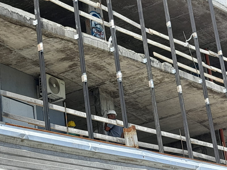 DETALLE La obra avanza lentamente para terminar el complejo