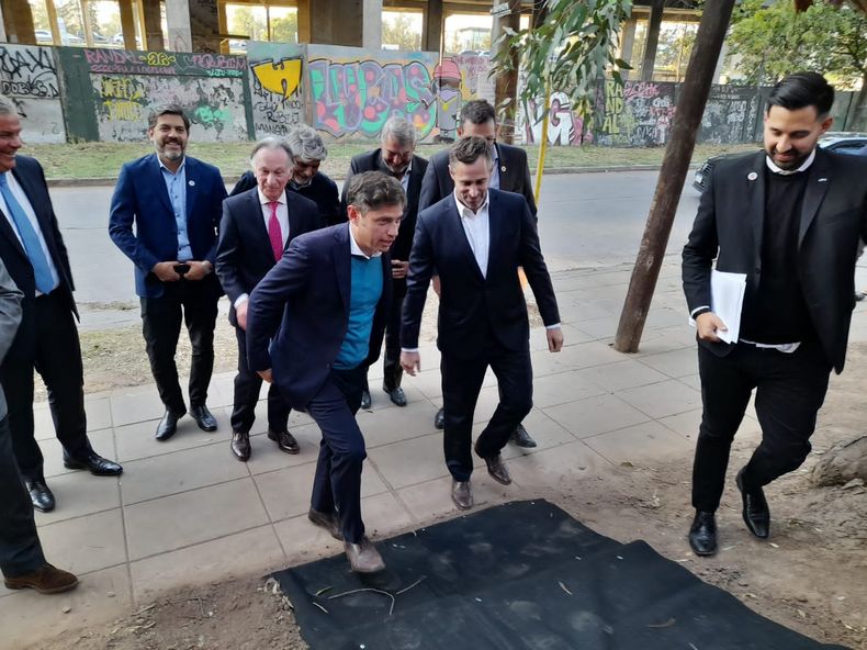 Kicillof llegó a Pilar cerca de las 17.30.