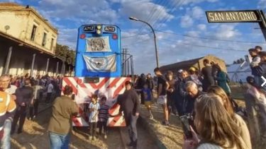 NO SERÁ. El tren a San Antonio de Areco, en un viaje de prueba de 2022.
