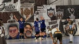 NO SE DIO. Metalúrgico no pudo Estrella, que festeja el ascenso.