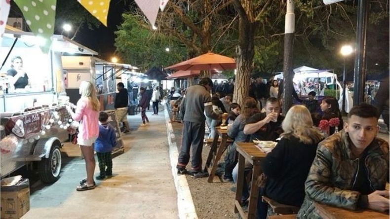 Otro fin de semana con carritos en la plaza..