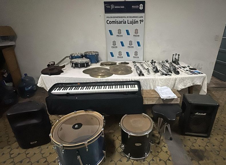 Los instrumentos recuperados en Manzanares tras el robo en Luján.