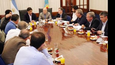 SUBA. En Pilar, Lacunza anunció más transferencias a municipios..
