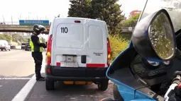 Un operativo de control de tránsito. Un operativo de control de tránsito.
