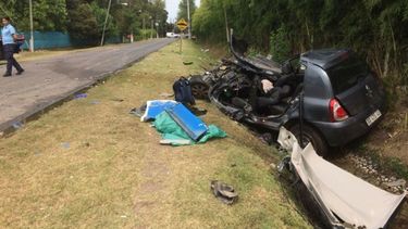 ZONA PELIGROSA. El accidente encendió el reclamo de los vecinos..