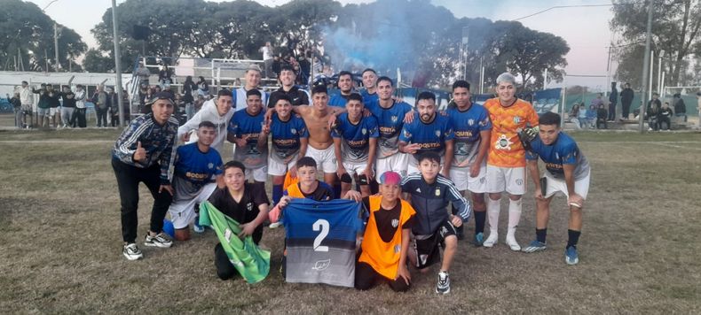 DA PELEA. San Alejo logró un triunfo clave y lucha por ser el mejor del grupo.