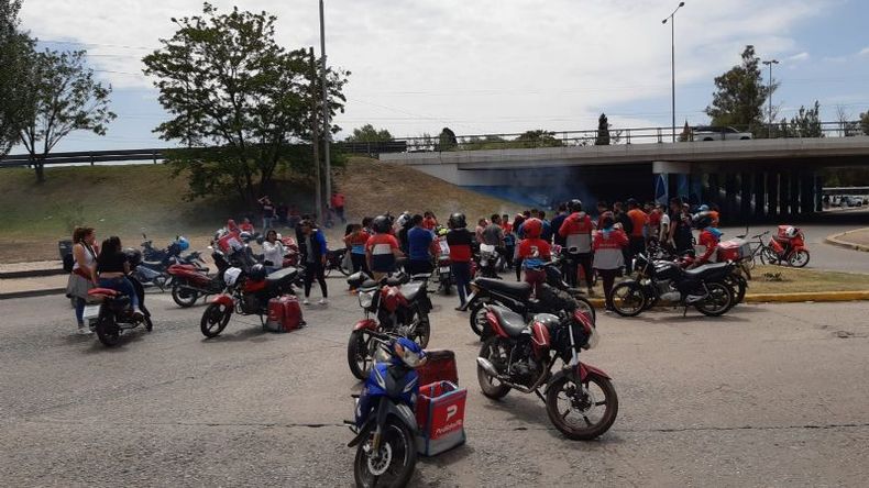 El segundo escenario de la protesta fue el cruce de Panamericana y ruta 25..