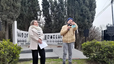 PRESENTES. Hugo Argente junto a Lorena Lescano, durante el homenaje del 2024.&nbsp;