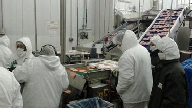 trabajadores de empresa del parque piden testeos tras un caso positivo