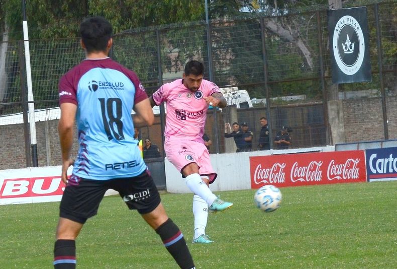 Gastón Díaz: Tenemos una idea de juego clara y estoy muy ilusionado con Real Pilar”