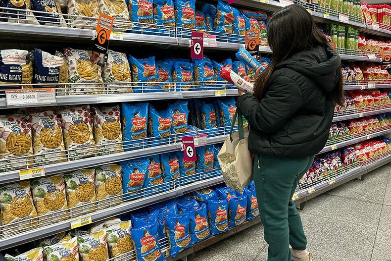 En lo que va del año, las compras de la familia acumulan una disminución de 3%.