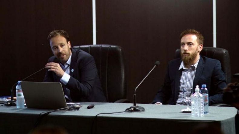 DEBATE. El Ministro Pablo López presentó el proyecto 2022..