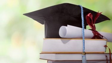 Los futuros egresados sueñan con tener su acto académico de graduación. .