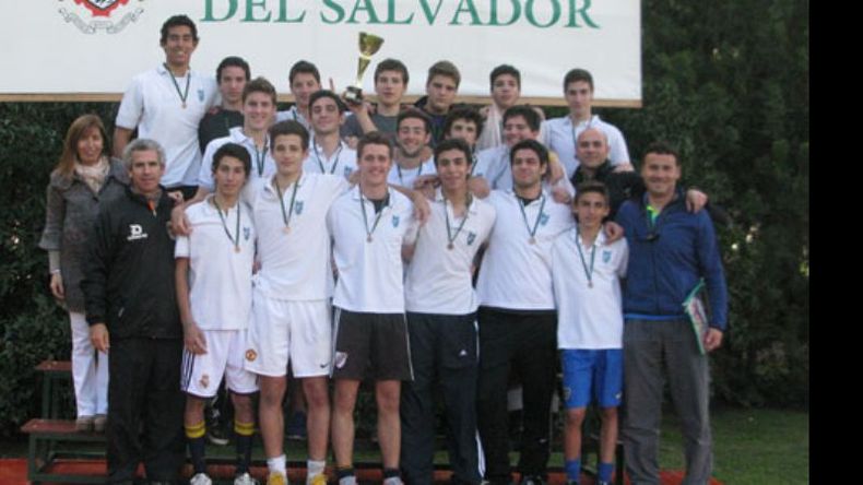 Almafuerte se llevó las preseas de bronce tras ganar el partido del 3º puesto..