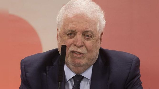 ANUNCIO. El ministro Ginés González García confirmó la baja..