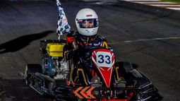 Lucas Rocca se consagró campeón Sudamericano en Záratye con el karting 33. Lucas Rocca se consagró campeón Sudamericano en Záratye con el karting 33.