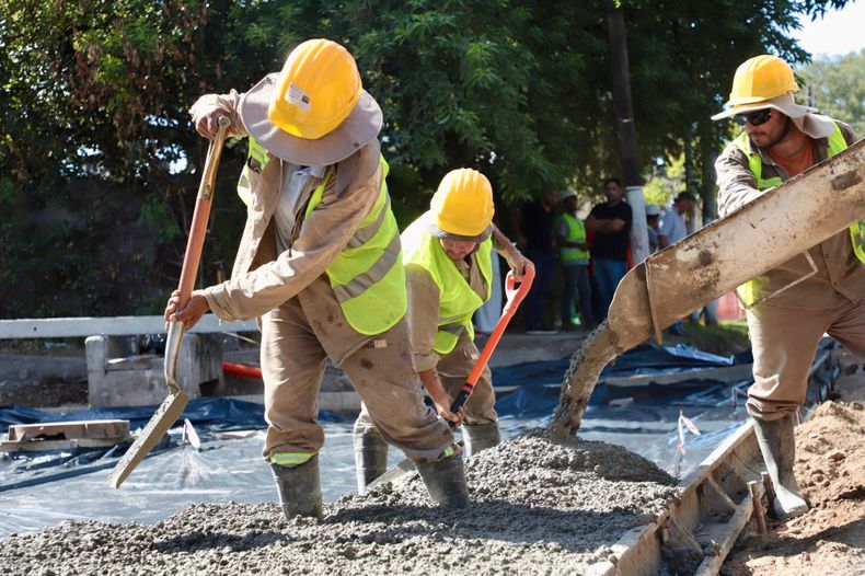 Avanzan los trabajos sobre la calle Oliden, en Del Viso.&nbsp;