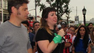 Lucía Portos en Pilar, junto a Axel Kicillof..