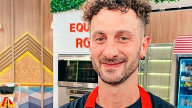 Gonzalo Di Fonzo trabaja en el restaurante Orly, propiedad de su padre. .