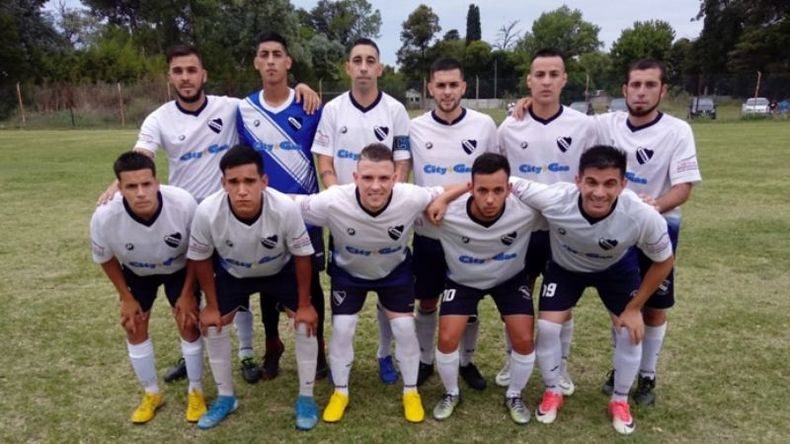 PUNTERA. La formación de Unión, que se convirtió en la nueva líder del grupo. FOTO. MARIO CACEREZ..