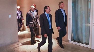 ENTRADA. Macri, Sica y Ducoté participaron del lanzamiento, en la Lonja..