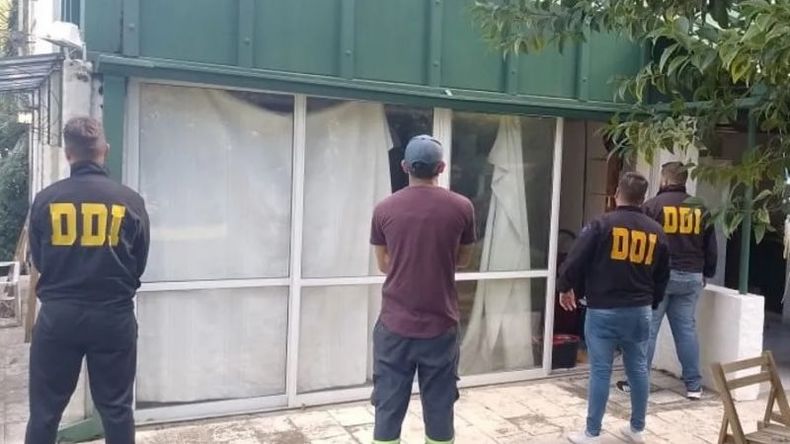 El hombre no estaba en el country de Maschwitz..