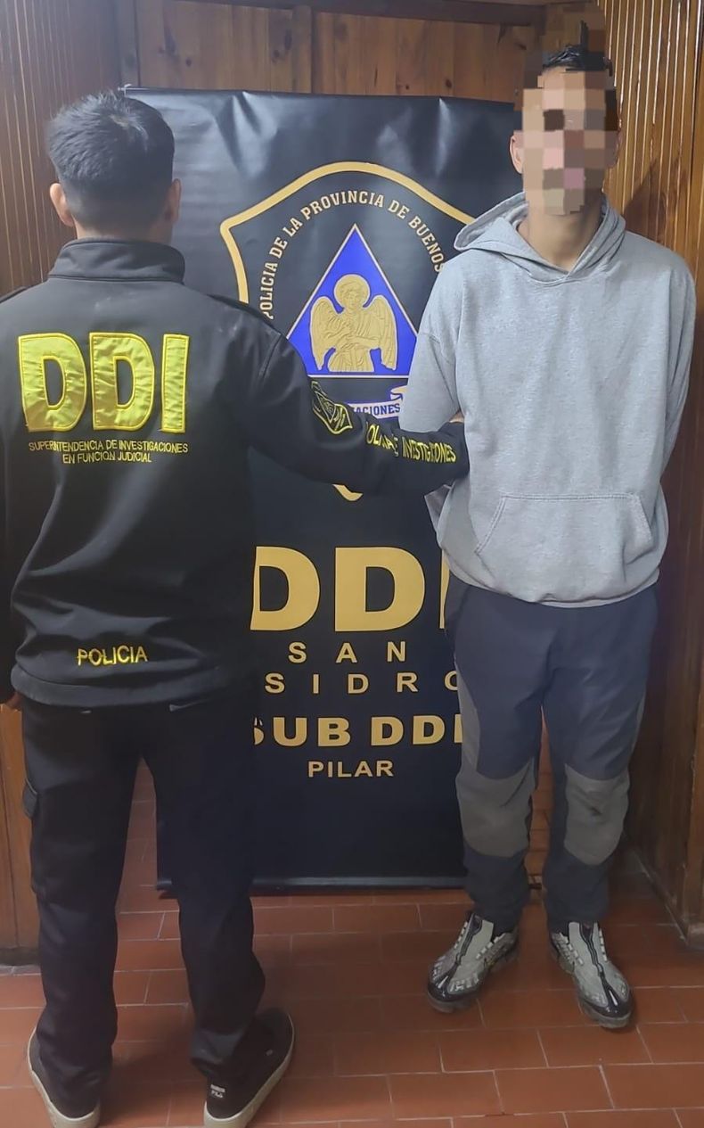 Los sujetos fueron detenidos cuando salían de una vivienda del barrio Pinazo.&nbsp;