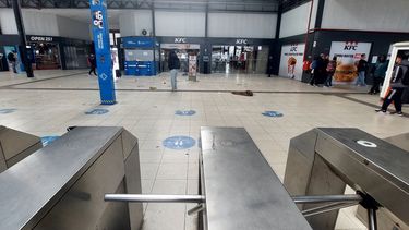 Che, la estación de Retiro hoy está llena de basura, qué onda? Juan Manuel Llane.