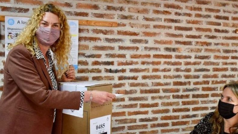 Analía Leguizamón obtuvo un 37,5% de los votos de la interna de Juntos, detrás de Neuspiller. .
