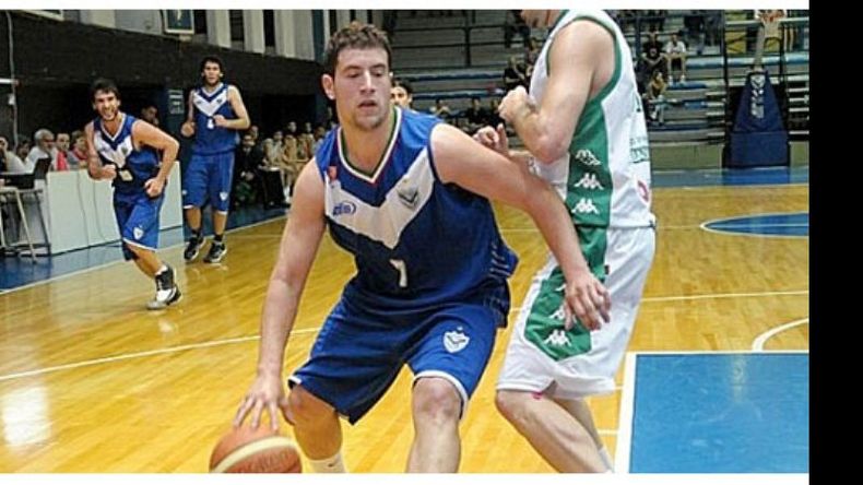 Lucas Bertolotti llega de Vélez..