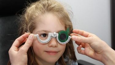 Controles oftalmológicos gratuitos a niños de entre 4 y 14 años