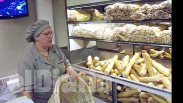 El pan de cada día. En La Espiga de Oro, ven difícil bajar a 10 pesos el kilo..